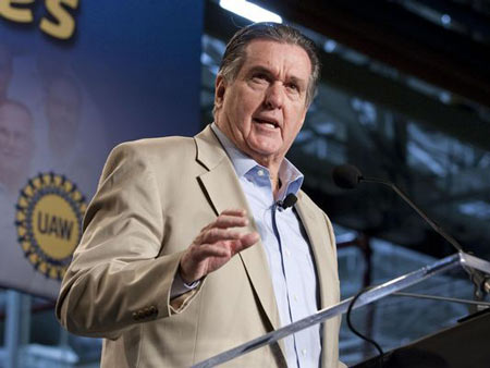 Joe Ashton, a retired United Auto Workers vice president who represents the union’s Retiree Health Care Trust on General Motors Co.’s board of directors, resigned Wednesday from the automaker’s board.